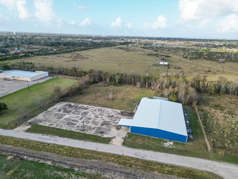 More Photos Of 149 County Road 219, Bay City Warehouse For Sale