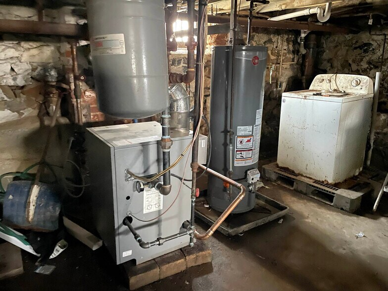 More Photos Of 136 S Parke St, Aberdeen Multifamily For Sale