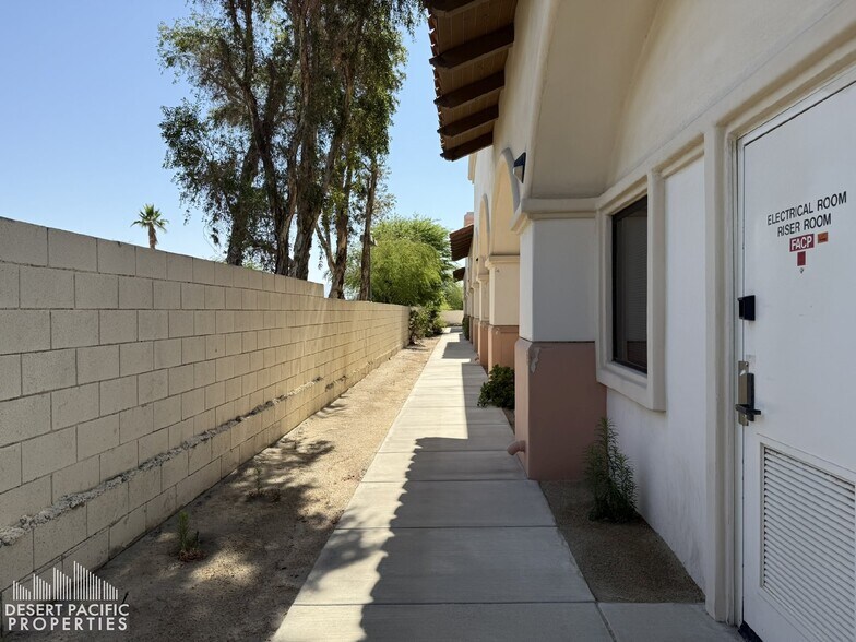 More Photos Of 35280 Bob Hope Dr, Rancho Mirage Medical For Lease