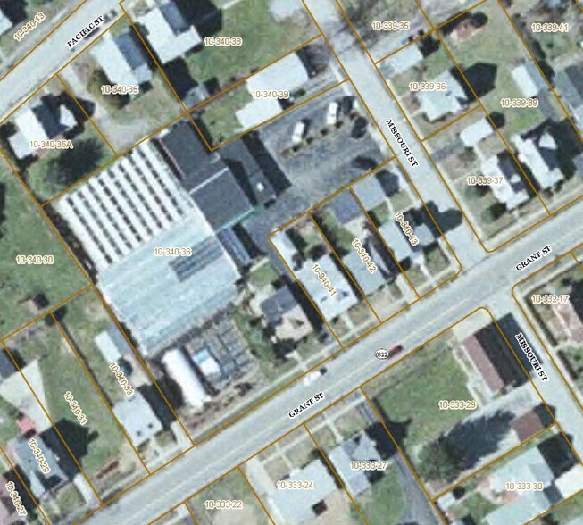 More Photos Of 612 Grant St, Franklin Garden Center For Sale