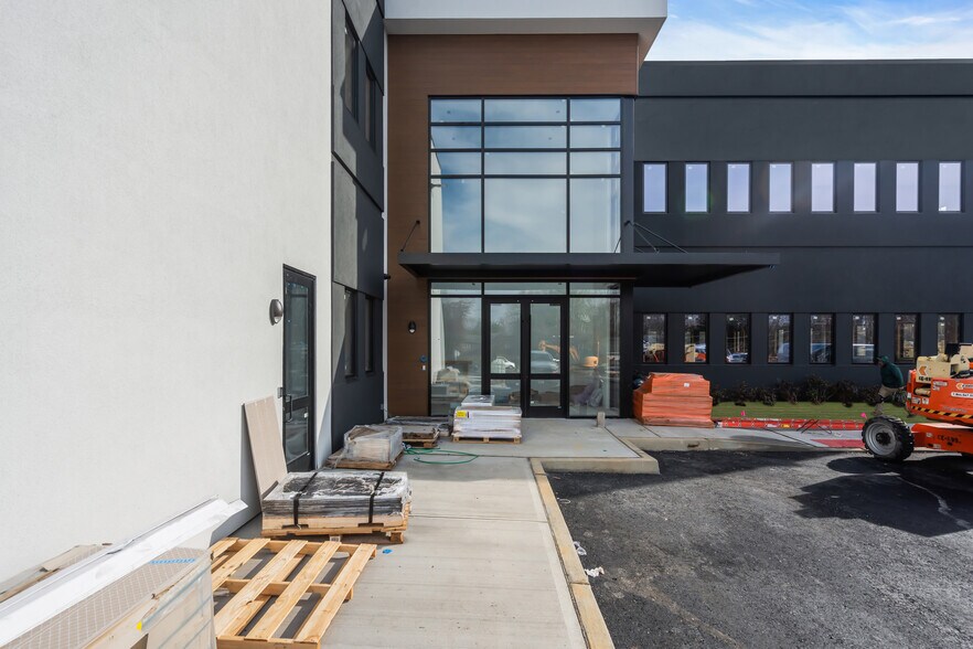 More Photos Of 705 Brewers Bridge Rd, Jackson Office For Lease