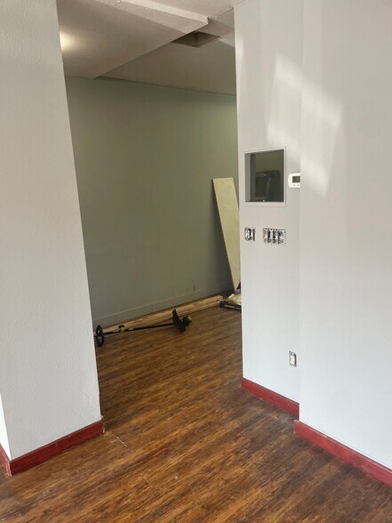 More Photos Of 330 Main Ave E, Soap Lake Freestanding For Lease