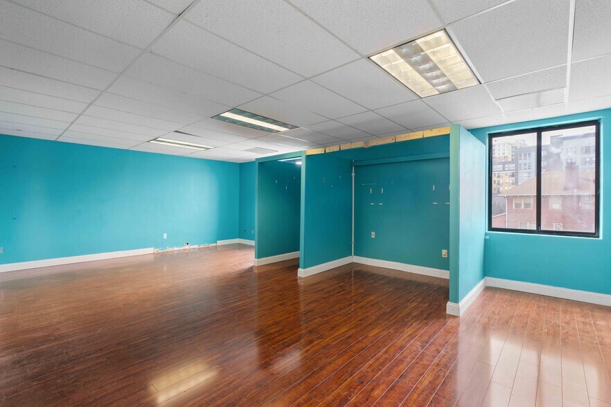 More Photos Of 2800 Gallows Rd, Vienna Research And Development For Lease