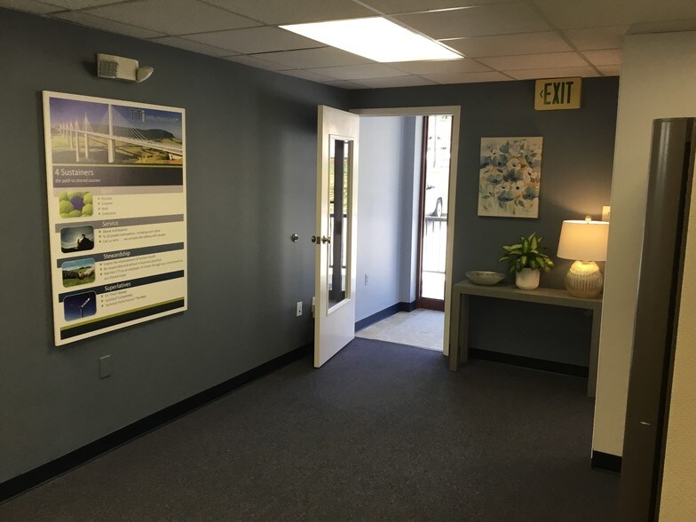 More Photos Of 4500 Black Rock Rd, Hampstead Office For Lease