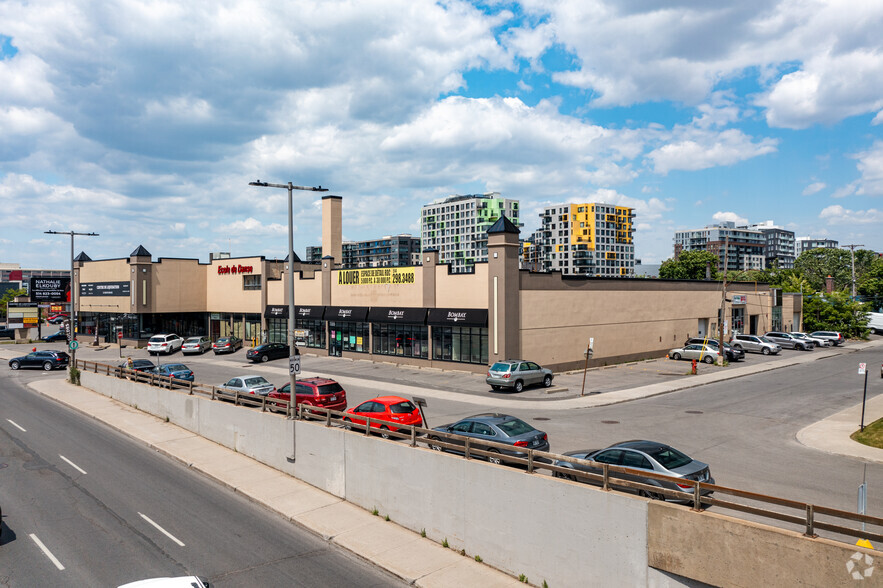 Primary Photo Of 7325 Boul Décarie, Montréal Storefront For Lease