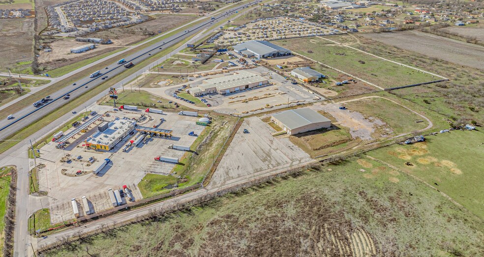 Primary Photo Of 75 County Road 372, Jarrell Warehouse For Lease