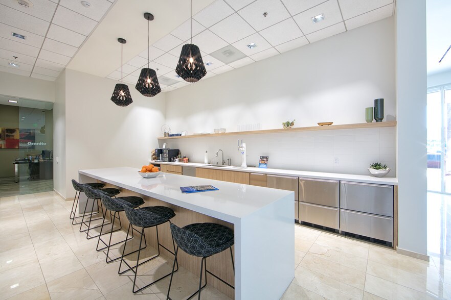 More Photos Of 770 The City Dr S, Orange Unknown For Lease