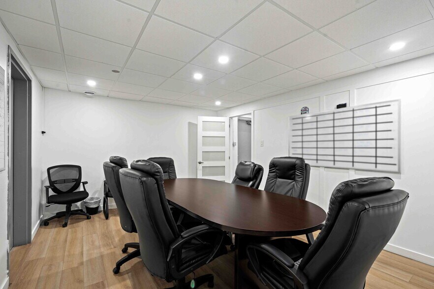More Photos Of 2540 Del Zotto Ave, Ottawa Warehouse For Sale