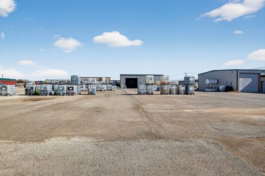 More Photos Of 8316 W I-20, Midland Warehouse For Sale