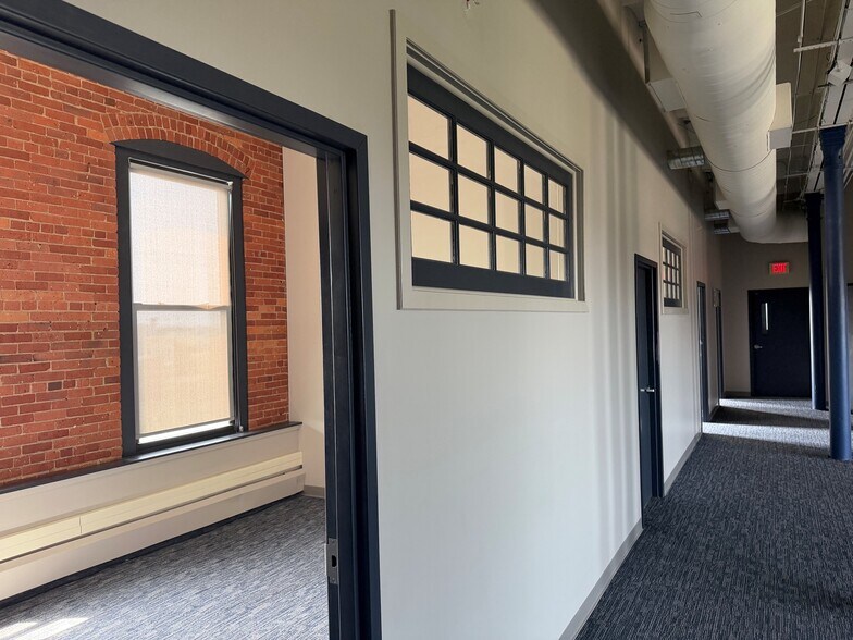 More Photos Of 4 Commercial St, Rochester Loft Creative Space For Lease