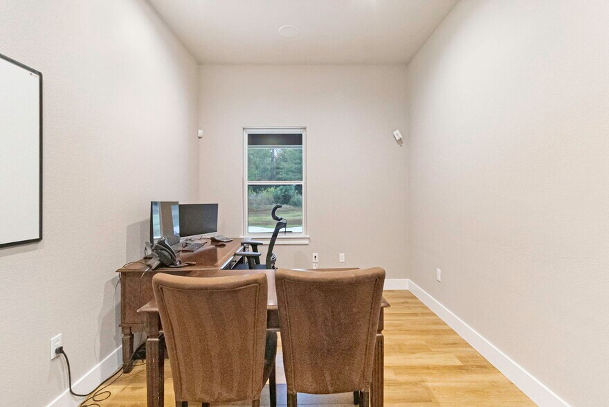 More Photos Of 7899 US Highway 190 W, Livingston Office Residential For Sale