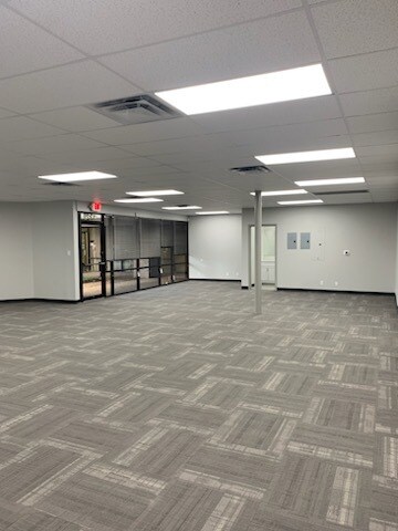 More Photos Of 2411 NE Loop 410, San Antonio Research And Development For Lease