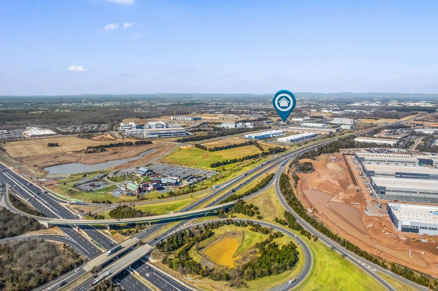 More Photos Of 11220 Assett Loop, Manassas Office For Lease