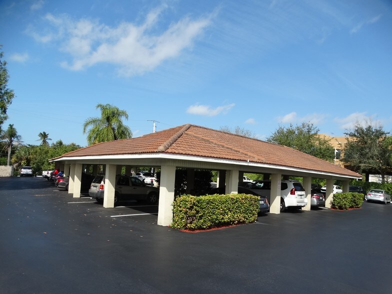 More Photos Of 2375 Tamiami Trl N, Naples Loft Creative Space For Sale