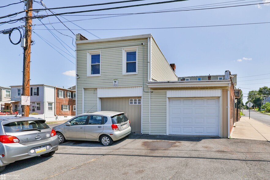 More Photos Of 2101 W Liberty St, Allentown Bar For Sale