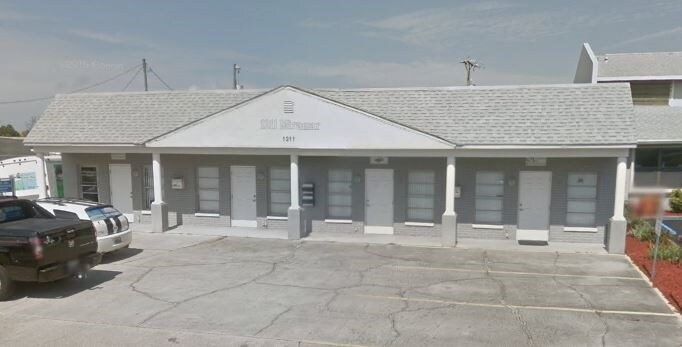 More Photos Of 1211 Miramar St, Cape Coral Office For Sale