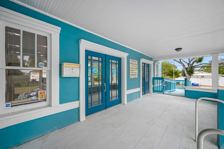 More Photos Of 2901 1st Ave N, Saint Petersburg Office For Lease