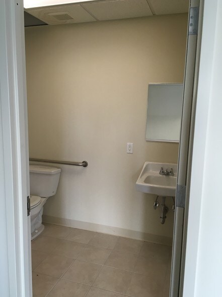 More Photos Of 69 Montauk Hwy, Copiague Loft Creative Space For Lease