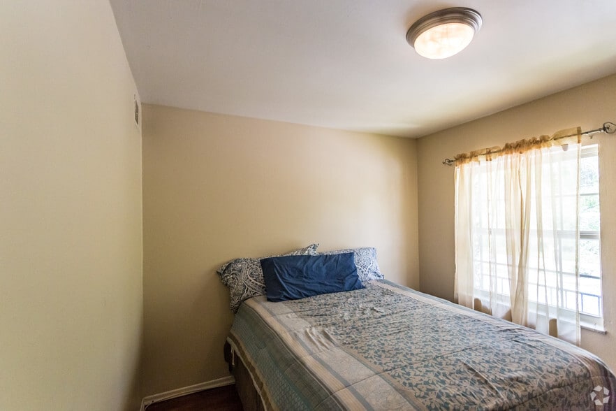 More Photos Of 1624 Northwinds Estates Dr, Saint Louis Apartments For Sale