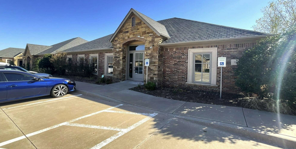 Primary Photo Of 920 NW 139th Street Pky, Oklahoma City Office For Lease