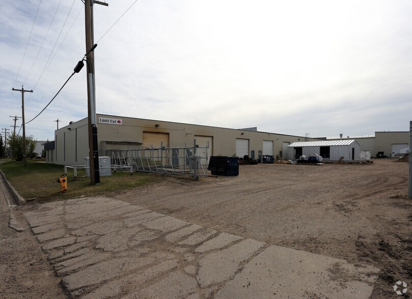 More Photos Of 9204-9240 27 Av NW, Edmonton Flex For Sale