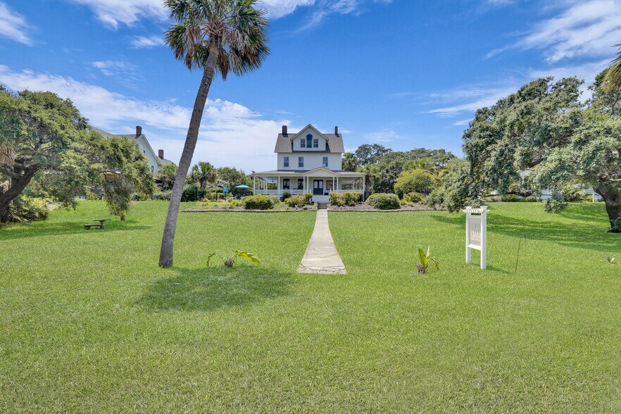 More Photos Of 21 Officers Row, Tybee Island Hospitality For Sale