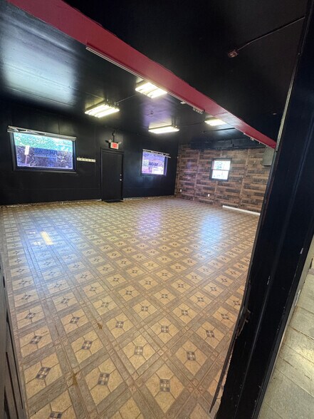 More Photos Of 90 Coolidge Ave, Bellmawr Freestanding For Sale