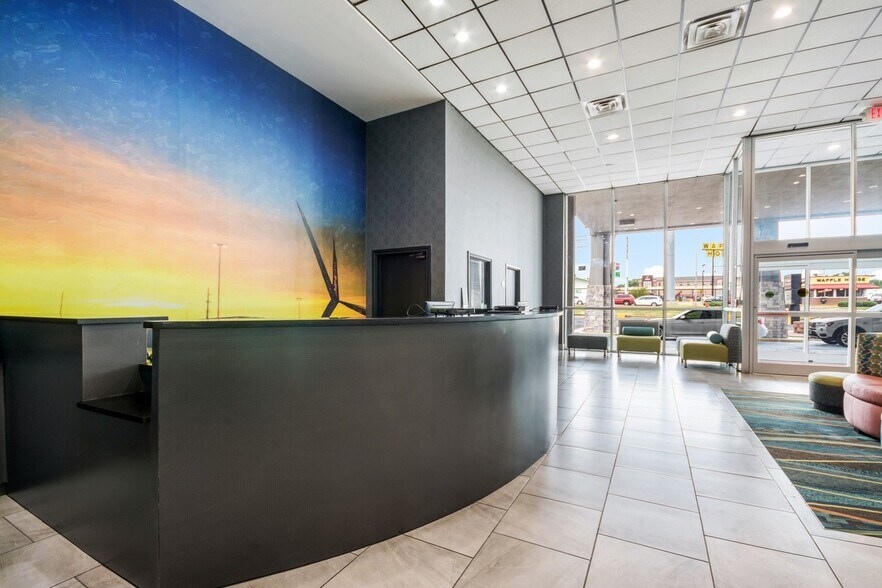 More Photos Of 2001 E Reno Ave, Oklahoma City Hotel For Sale