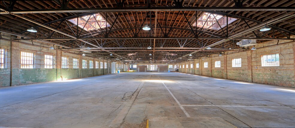 More Photos Of 259 Milton Ave SE, Atlanta Showroom For Lease