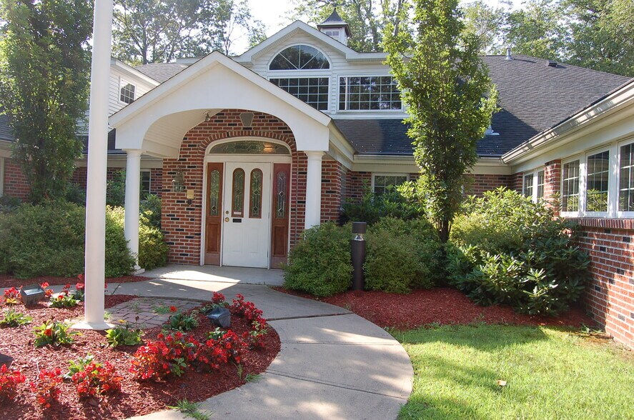 More Photos Of 185 US Highway 206 S, Roxbury Office For Lease