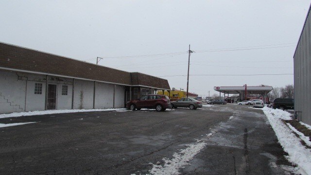 More Photos Of 2413 Plainfield Rd, Joliet General Retail For Sale