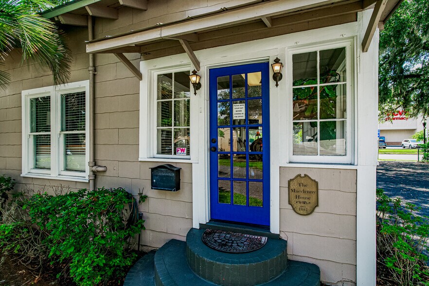 More Photos Of 69 W Macclenny Ave, Macclenny Office For Sale