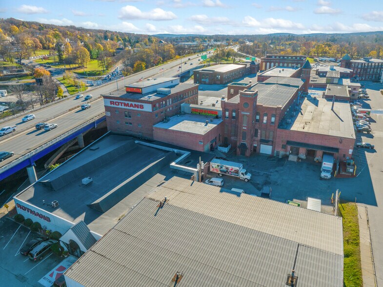 More Photos Of 725 Southbridge St, Worcester Warehouse For Lease