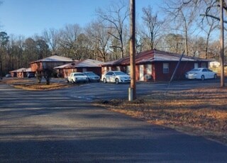 More Photos Of 2100-2108 Sidney St, Pine Bluff Apartments For Sale