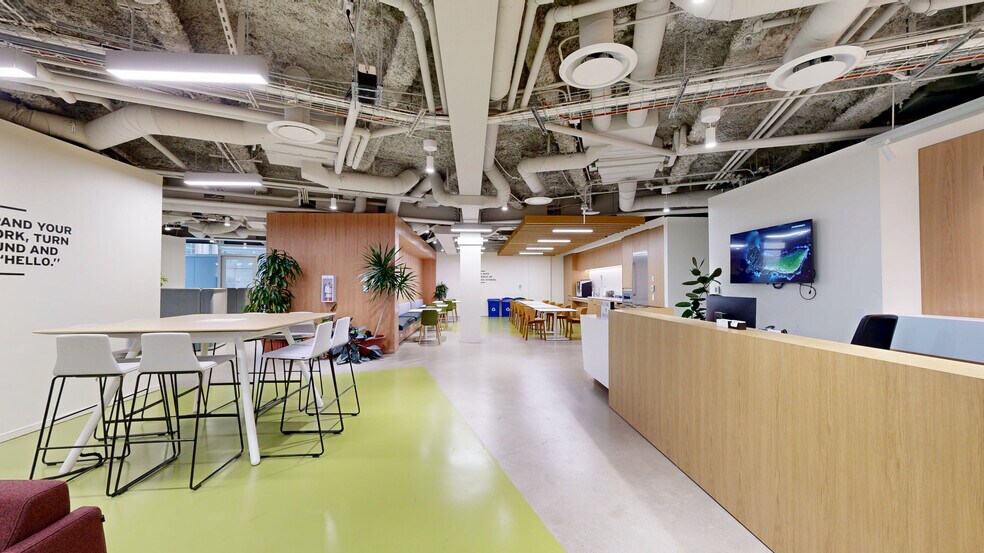 More Photos Of 410 W Georgia St, Vancouver Coworking Space