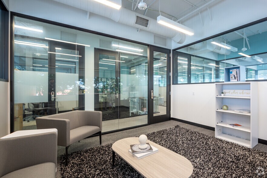 More Photos Of 10100 Venice Blvd, Culver City Loft Creative Space For Lease