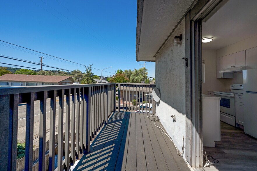More Photos Of 1155 Evans Dr, Santa Rosa Apartments For Sale