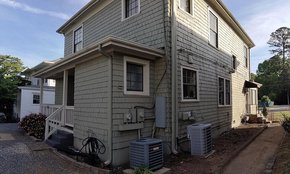 More Photos Of 1824-1826 E 7th St, Charlotte Office Residential For Lease