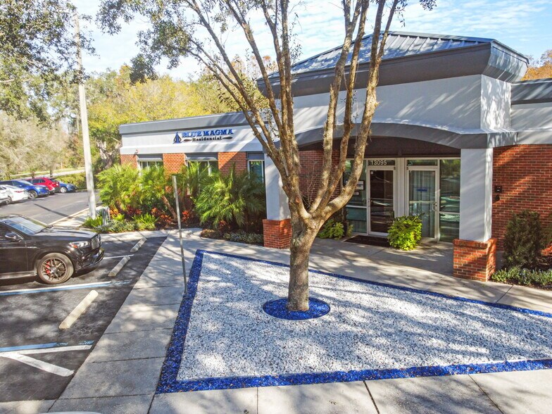 More Photos Of 13095-13099 N Telecom Pky, Tampa Medical For Sale