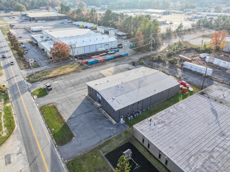 More Photos Of 6112 Patterson Rd, Little Rock Light Distribution For Sale