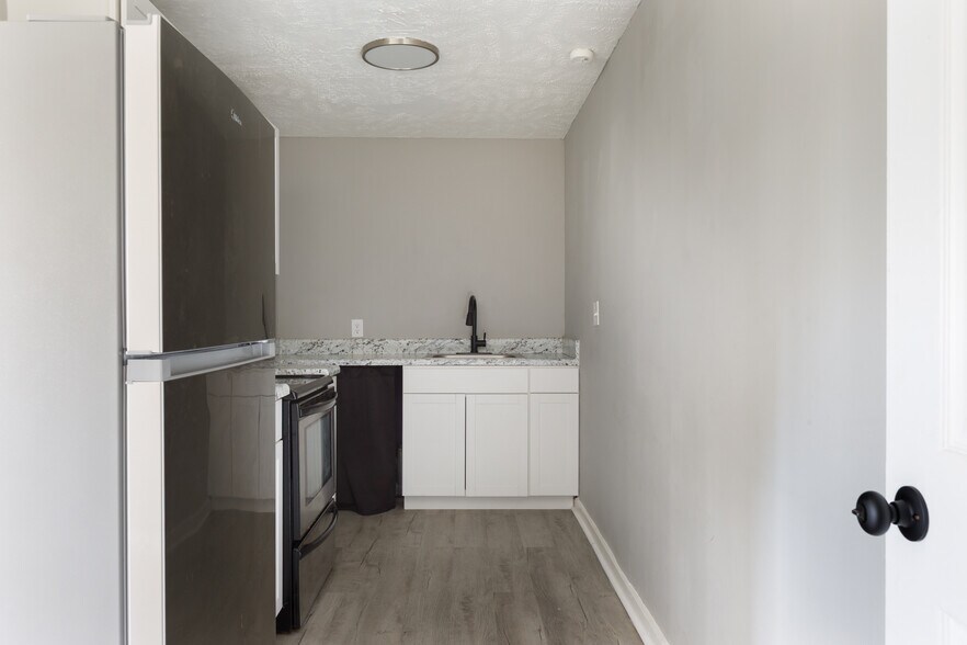 More Photos Of 157 Old Shaw Rd, Fayetteville Apartments For Sale