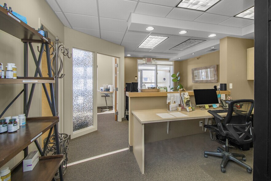 More Photos Of 4641-4671 White Bear Pky, White Bear Lake Office Residential For Sale
