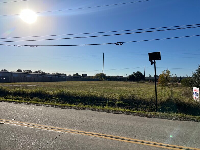 More Photos Of Cedar Drive, La Marque Land For Lease