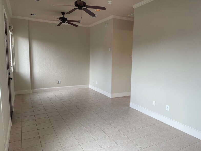 More Photos Of 11123 McCracken Cir, Cypress Office For Sale