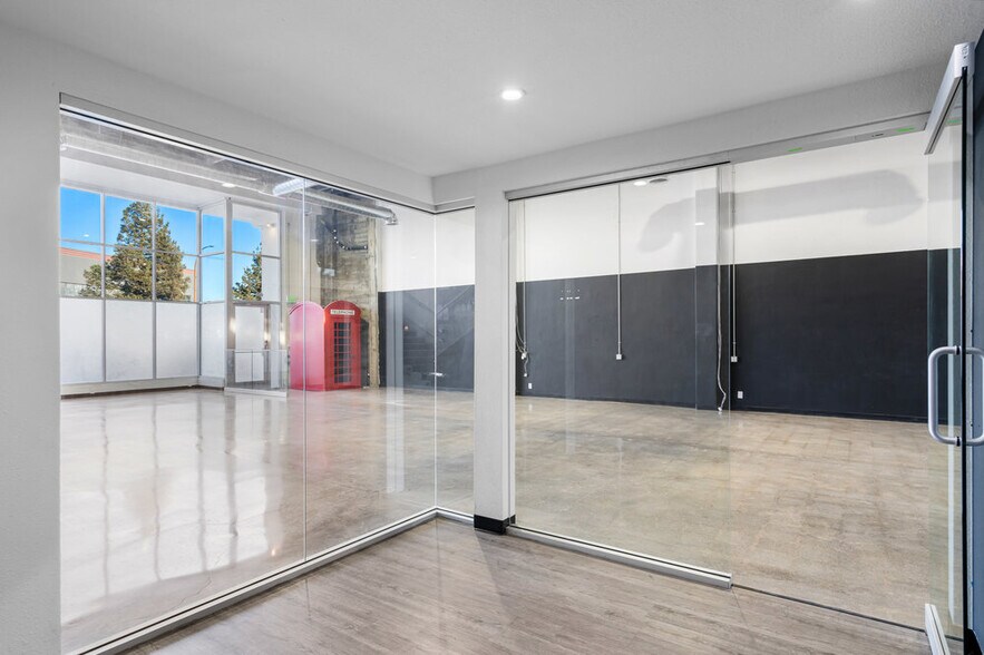 More Photos Of 1802-1808 El Camino Real, Redwood City General Retail For Lease