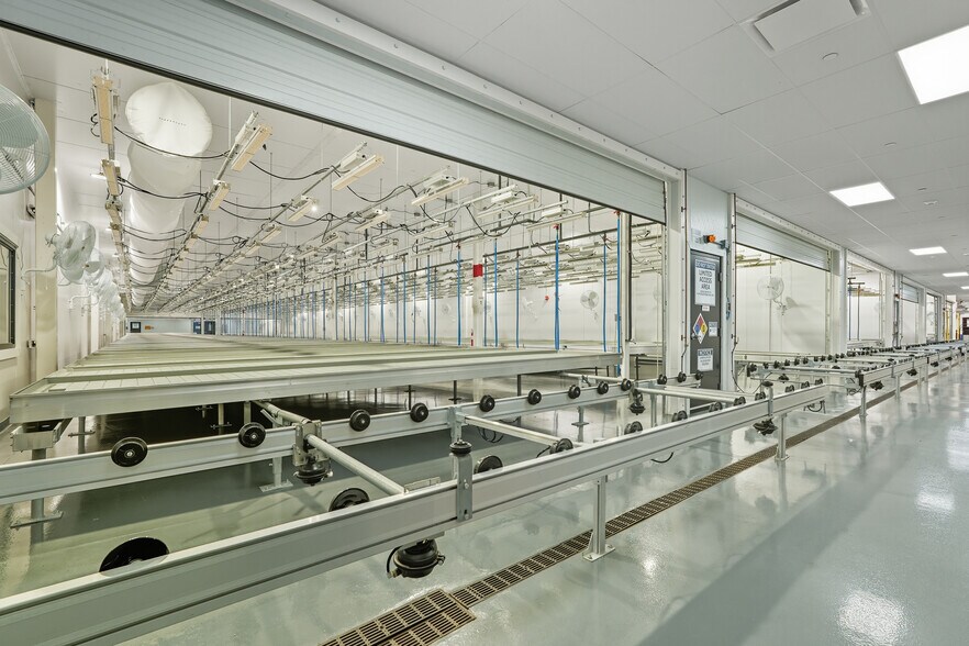 More Photos Of 1466 Curran Hwy, North Adams Manufacturing For Lease