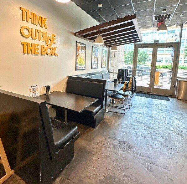 More Photos Of 711 University Dr, College Station Apartments For Lease