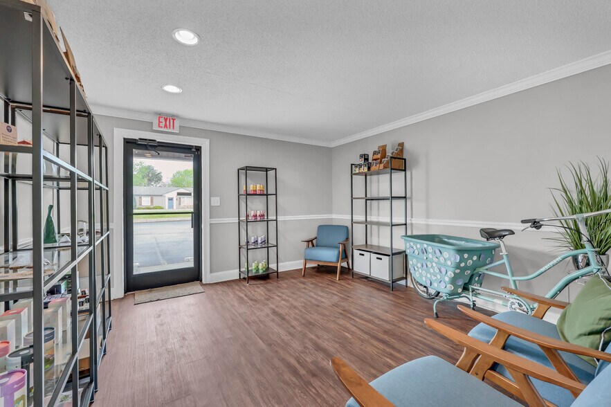 More Photos Of 1758 Memorial Dr, Clarksville Medical For Lease