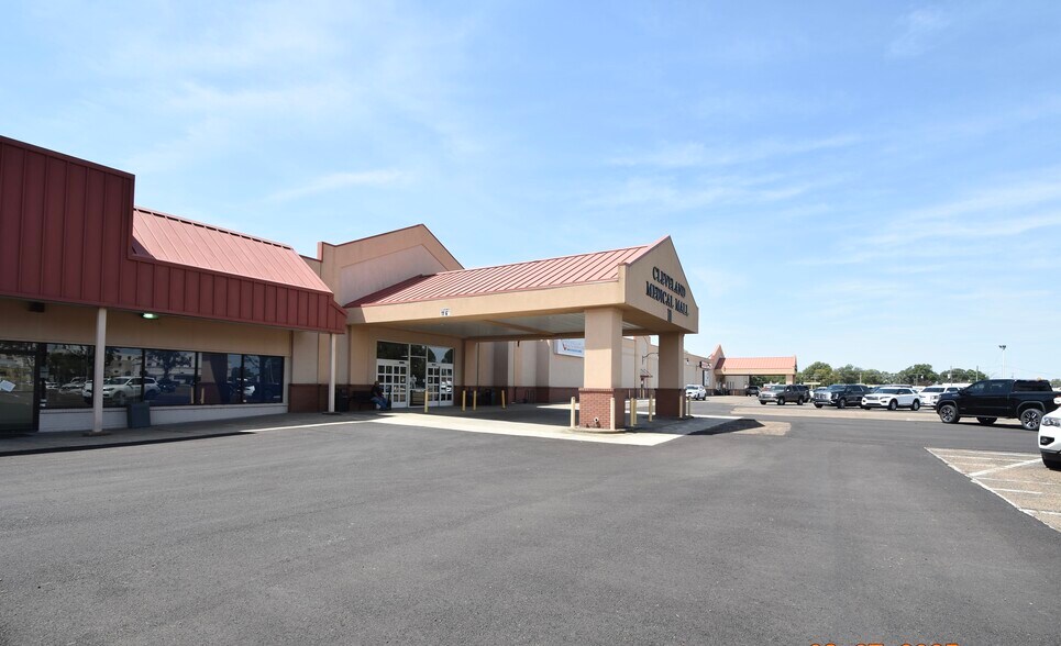 Primary Photo Of 810 E Sunflower Rd, Cleveland Medical For Lease