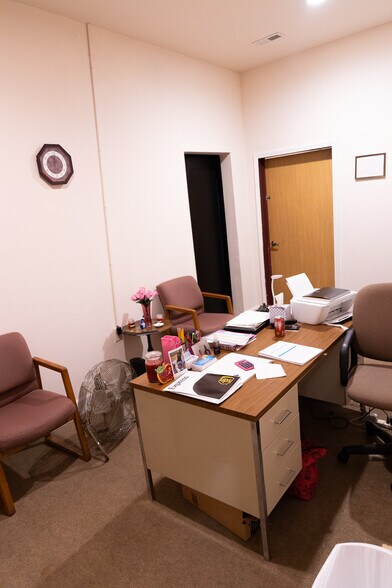 More Photos Of 4409 Hovis Rd, Charlotte Specialty For Sale